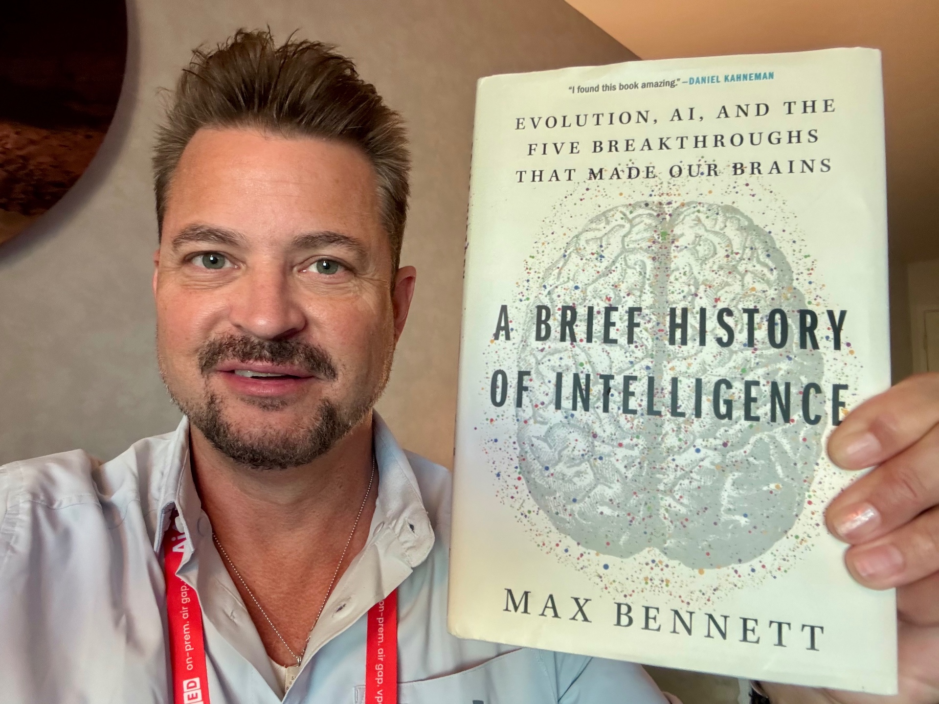 Liderazgo de Pensamiento en IA - Breve Historia de la Inteligencia